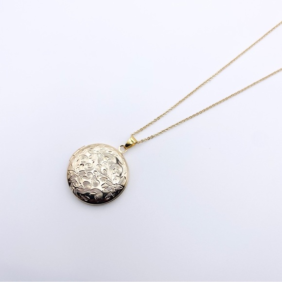 JCD Jewelry - Coin Locket Necklace 925 Sterling Silver